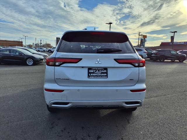 new 2024 Mitsubishi Outlander car, priced at $32,998