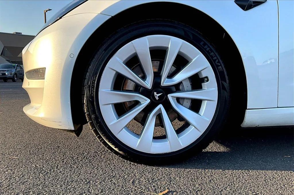 used 2022 Tesla Model 3 car, priced at $24,998
