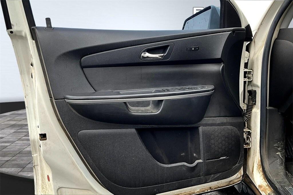 used 2015 GMC Acadia car, priced at $9,998