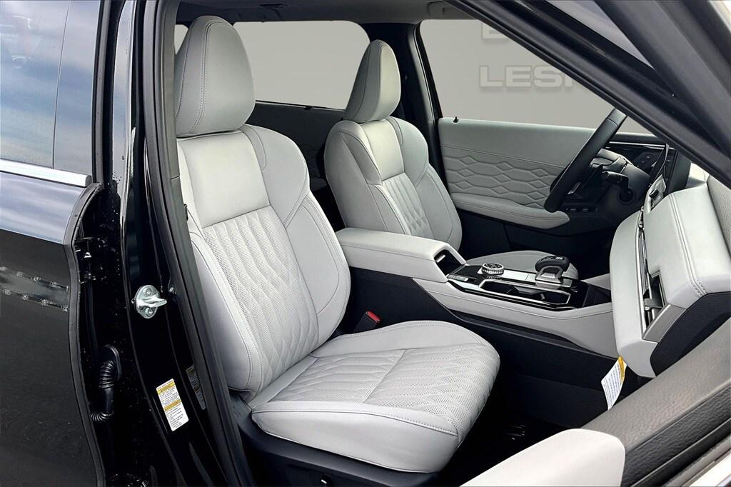 new 2025 Mitsubishi Outlander car, priced at $44,498