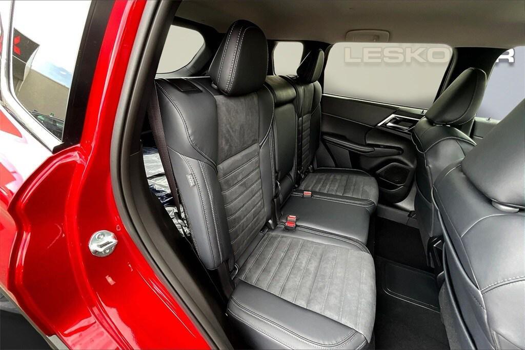 new 2025 Mitsubishi Outlander PHEV car, priced at $43,998