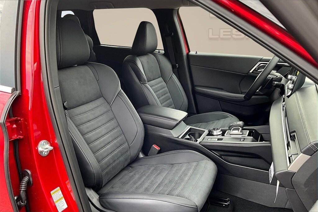new 2025 Mitsubishi Outlander PHEV car, priced at $43,998