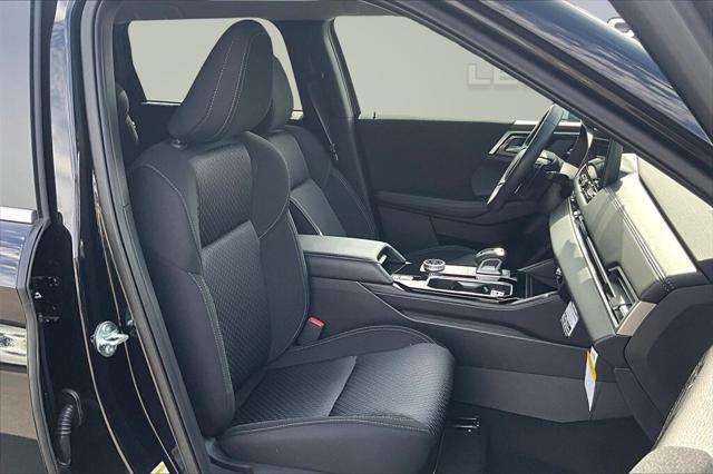 new 2025 Mitsubishi Outlander car