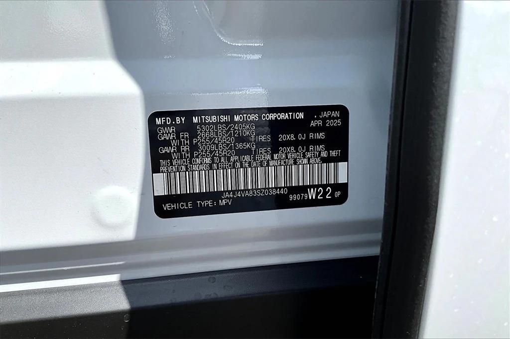 new 2025 Mitsubishi Outlander car, priced at $33,998