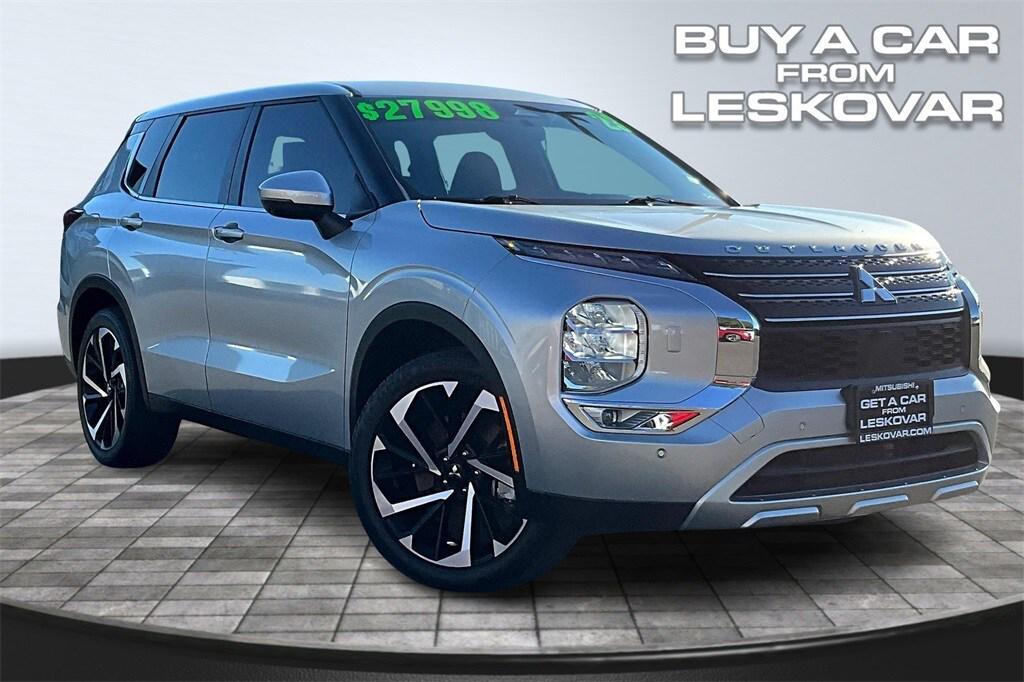used 2023 Mitsubishi Outlander car, priced at $26,998