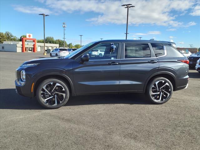 new 2024 Mitsubishi Outlander car, priced at $30,998