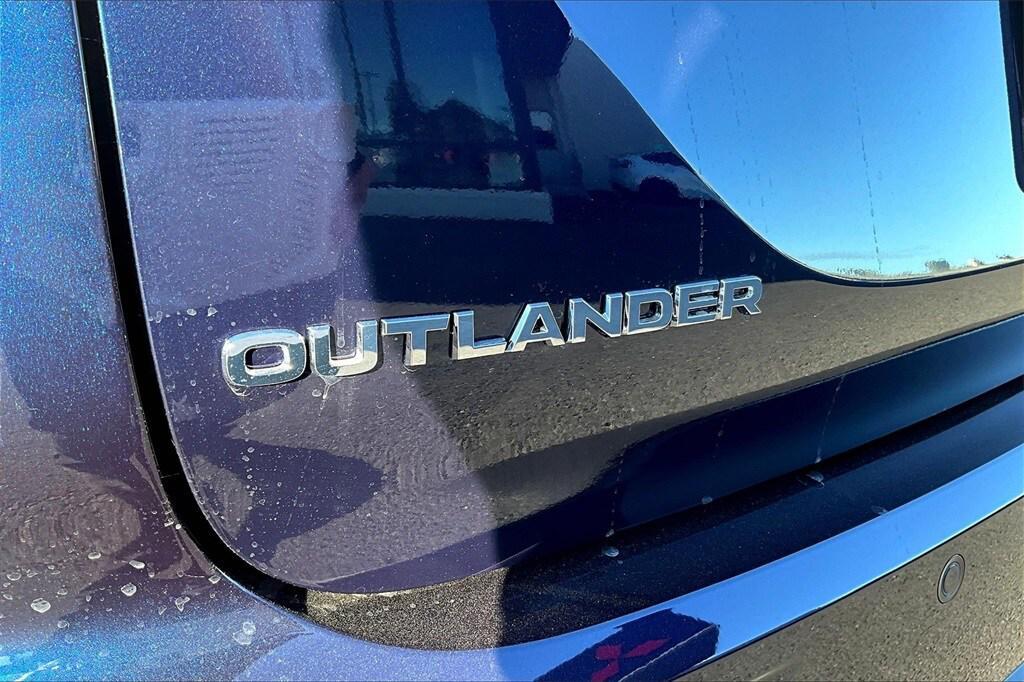 new 2025 Mitsubishi Outlander PHEV car, priced at $42,998