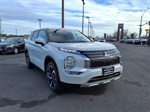 new 2024 Mitsubishi Outlander car, priced at $28,998