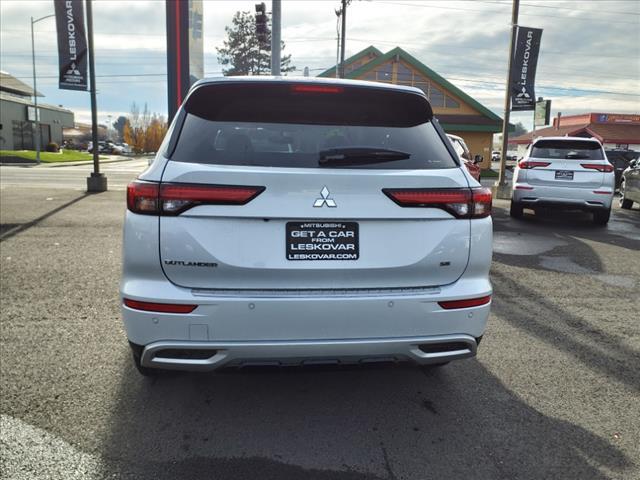 new 2024 Mitsubishi Outlander car, priced at $28,998