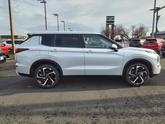 new 2024 Mitsubishi Outlander car, priced at $28,998