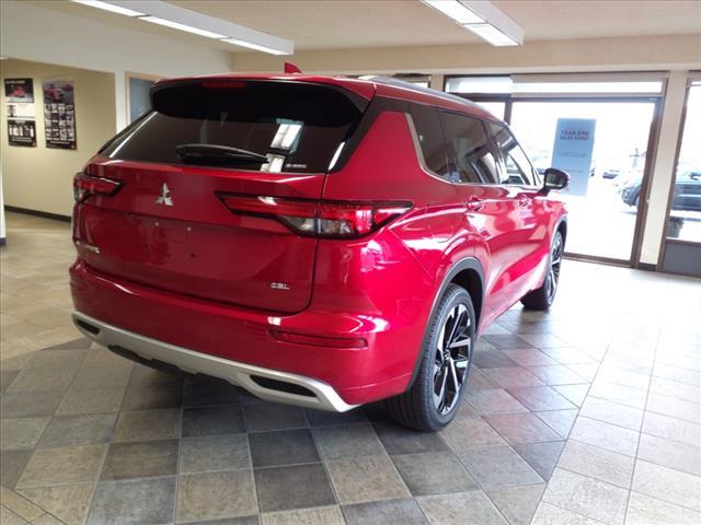 new 2024 Mitsubishi Outlander car, priced at $33,998