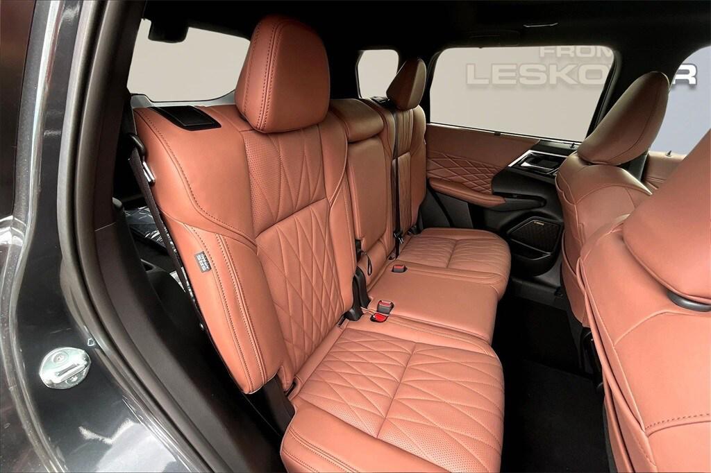 new 2025 Mitsubishi Outlander car, priced at $41,998