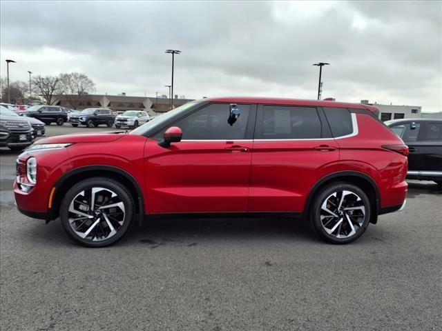 used 2024 Mitsubishi Outlander car, priced at $27,998