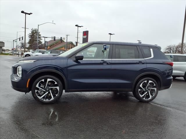 new 2024 Mitsubishi Outlander car, priced at $28,998