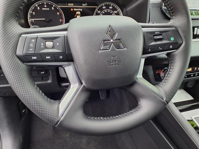 new 2024 Mitsubishi Outlander car, priced at $28,998