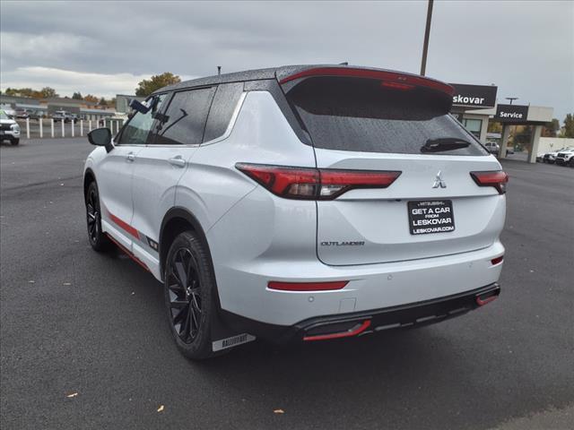 new 2024 Mitsubishi Outlander car, priced at $31,998