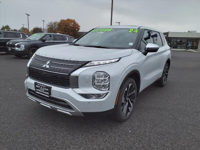 new 2024 Mitsubishi Outlander car, priced at $32,998