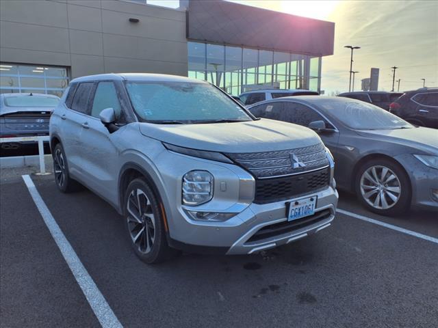 used 2023 Mitsubishi Outlander car, priced at $23,998