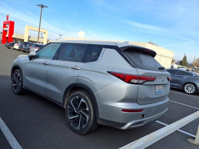 used 2023 Mitsubishi Outlander car, priced at $23,998