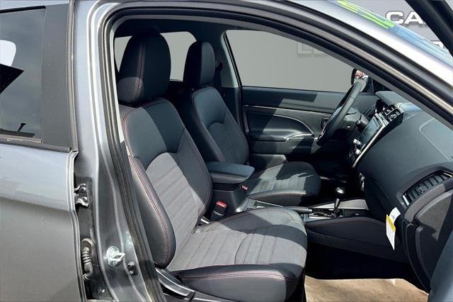 new 2025 Mitsubishi Outlander Sport car