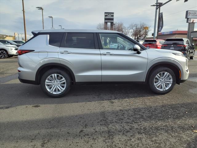 new 2024 Mitsubishi Outlander car, priced at $26,998