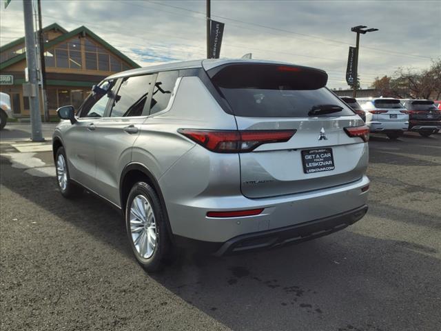 new 2024 Mitsubishi Outlander car, priced at $26,998