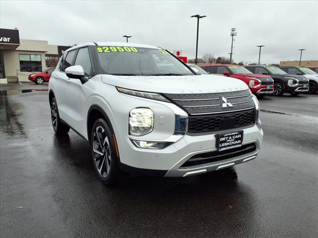 new 2024 Mitsubishi Outlander car, priced at $29,500