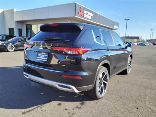 new 2024 Mitsubishi Outlander car, priced at $31,998