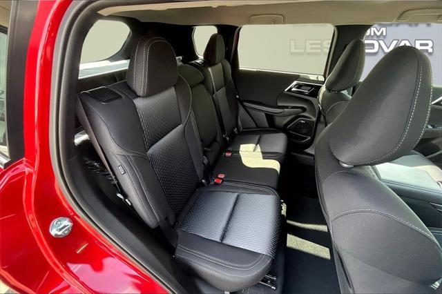 new 2025 Mitsubishi Outlander car, priced at $32,498