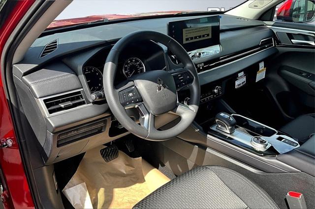 new 2025 Mitsubishi Outlander car, priced at $32,498