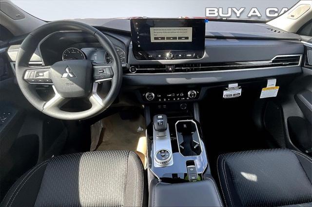 new 2025 Mitsubishi Outlander car, priced at $32,498