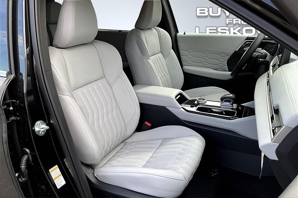 new 2025 Mitsubishi Outlander car