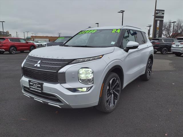 new 2024 Mitsubishi Outlander car, priced at $32,998