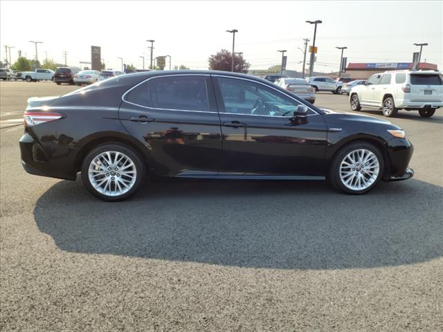 used 2020 Toyota Camry Hybrid car, priced at $17,998