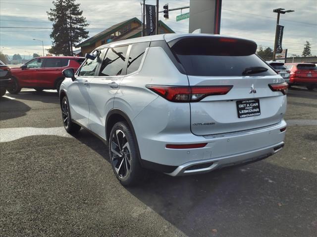 new 2024 Mitsubishi Outlander car, priced at $28,998