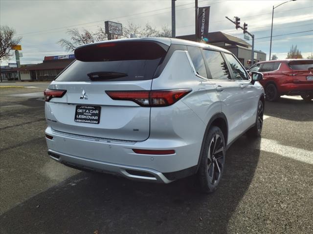 new 2024 Mitsubishi Outlander car, priced at $28,998