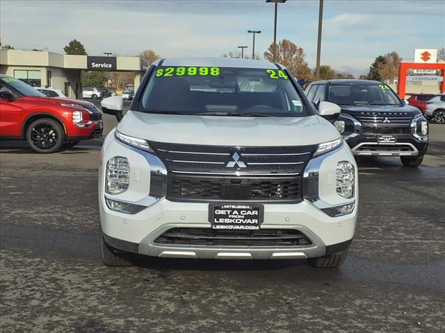 new 2024 Mitsubishi Outlander car, priced at $28,998