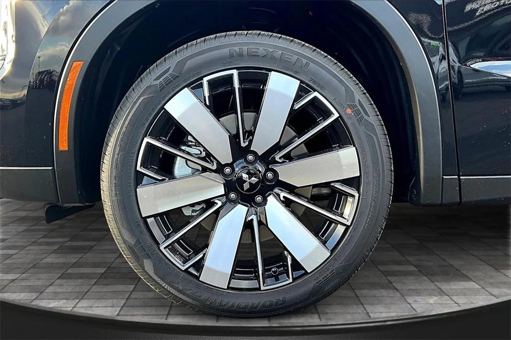 new 2025 Mitsubishi Outlander car, priced at $37,498