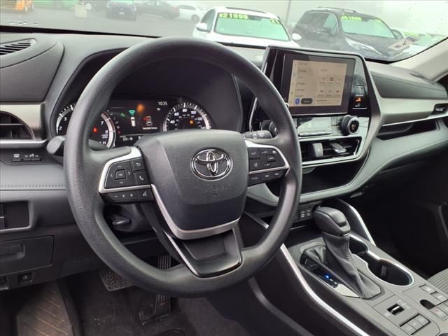 used 2023 Toyota Highlander car, priced at $36,998