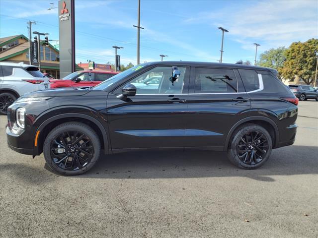 new 2024 Mitsubishi Outlander car, priced at $31,998