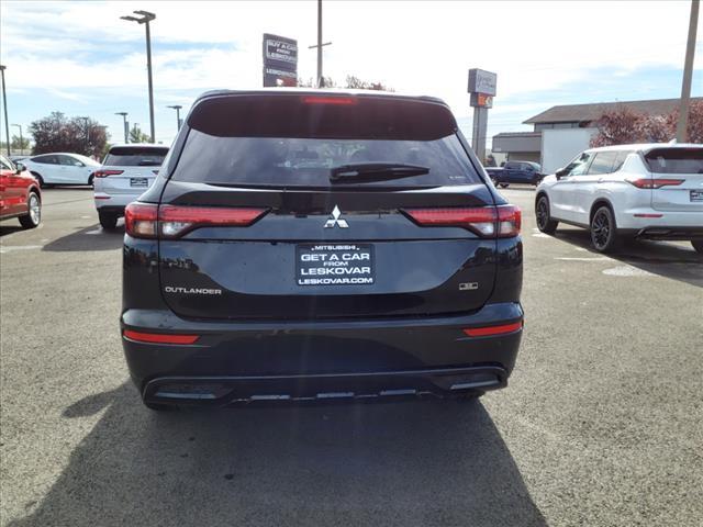 new 2024 Mitsubishi Outlander car, priced at $31,998