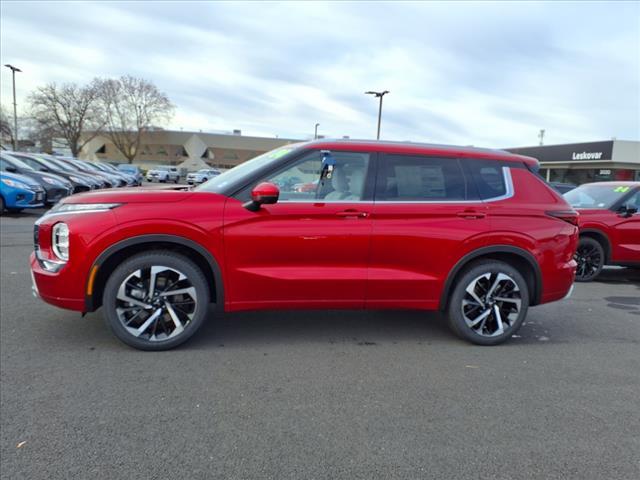 new 2024 Mitsubishi Outlander car, priced at $34,500