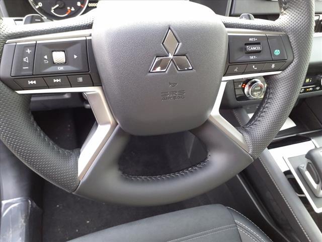 new 2024 Mitsubishi Outlander car, priced at $28,998