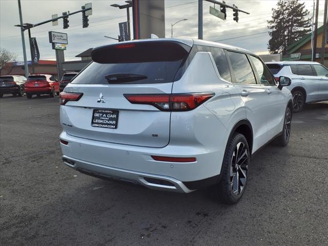 new 2024 Mitsubishi Outlander car, priced at $28,998