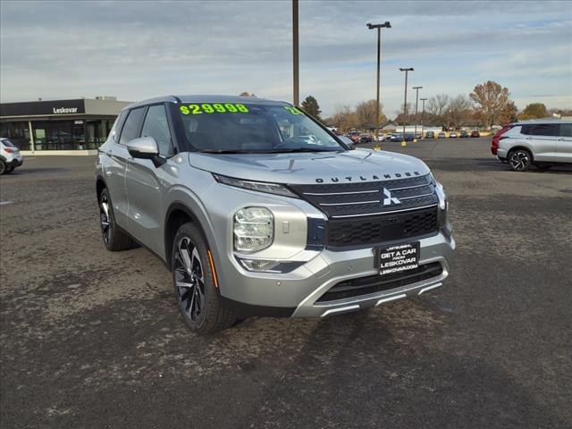 new 2024 Mitsubishi Outlander car, priced at $28,998