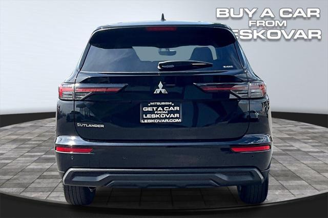 new 2025 Mitsubishi Outlander car