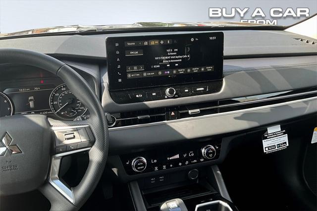 new 2025 Mitsubishi Outlander car