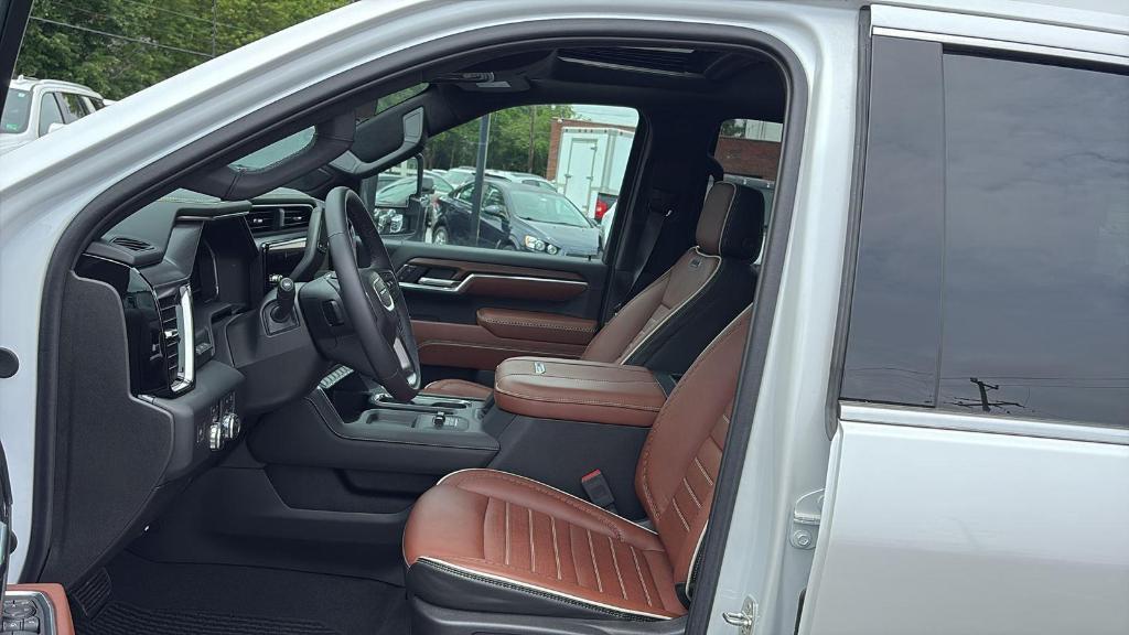 used 2024 GMC Sierra 2500 car, priced at $86,999