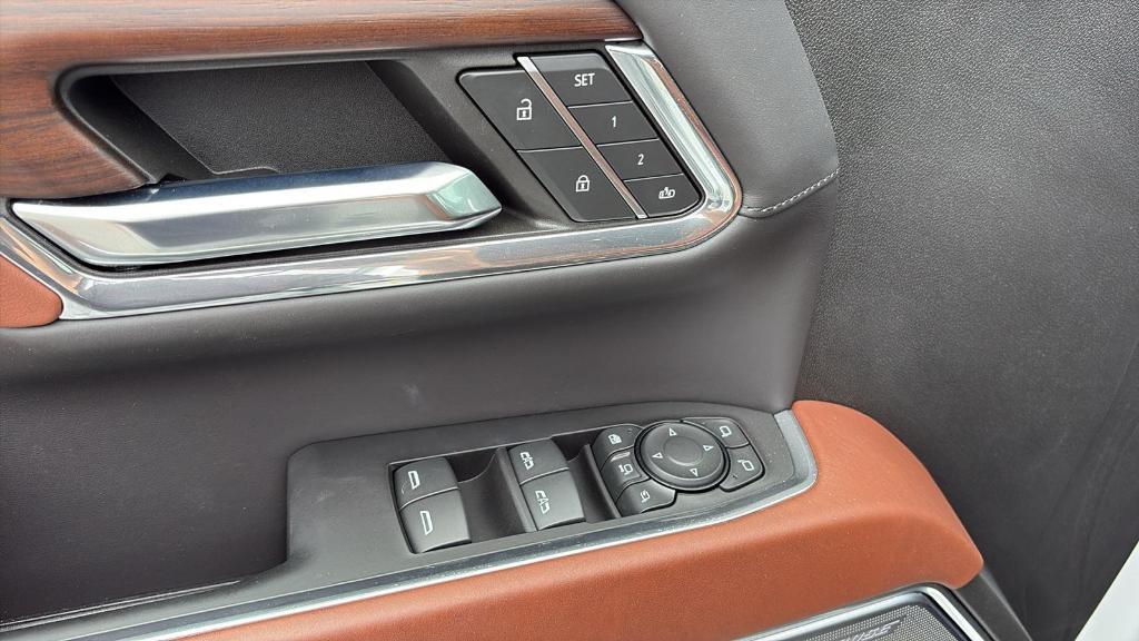 used 2024 GMC Sierra 2500 car, priced at $86,999