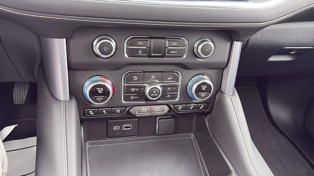 used 2024 GMC Yukon car, priced at $67,999